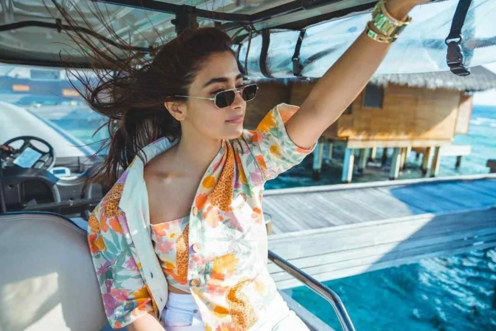 Pooja Hegde Maldives Nov143