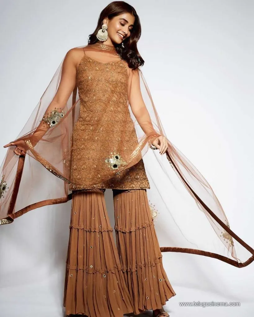 Poojahegde Stills 031121 002 2