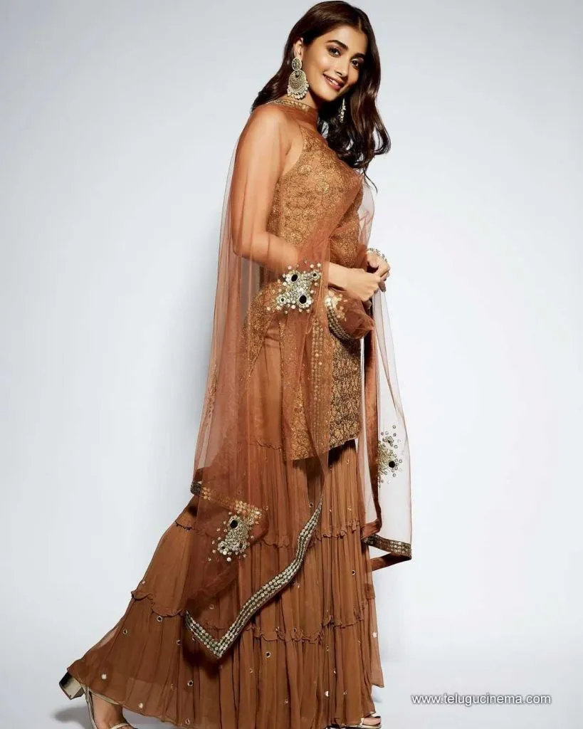 Poojahegde Stills 031121 003 2