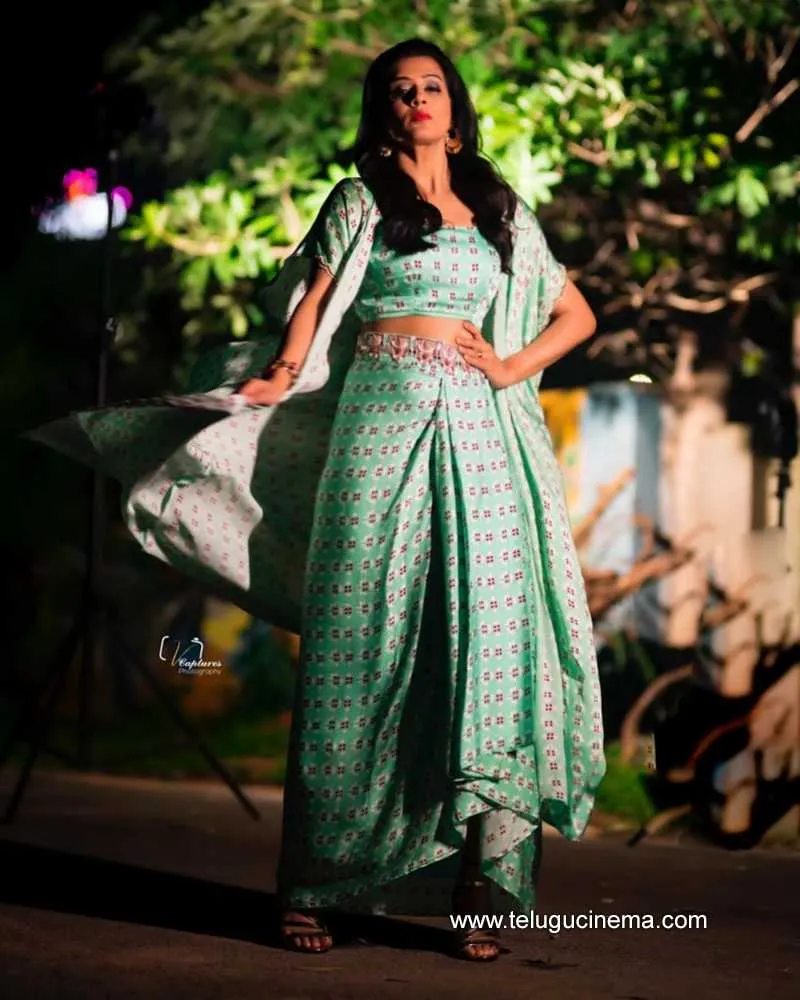 Priyamani Stills 091121 007