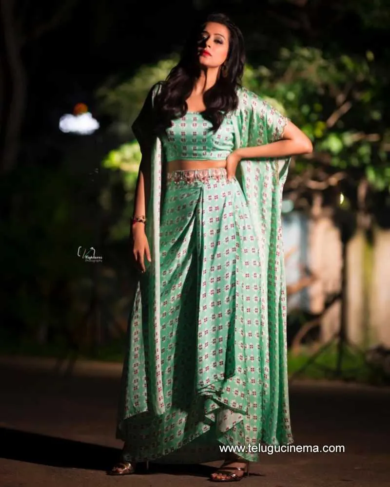 Priyamani Stills 091121 009