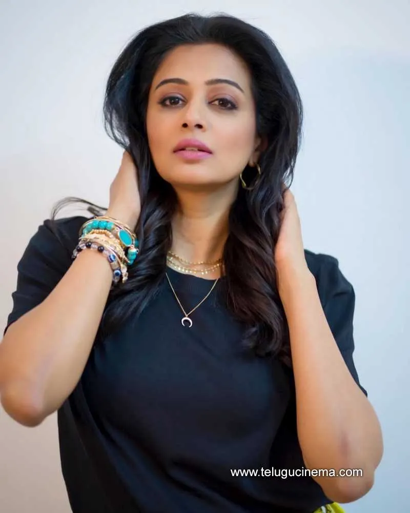 Priyamani Stills 241121 002