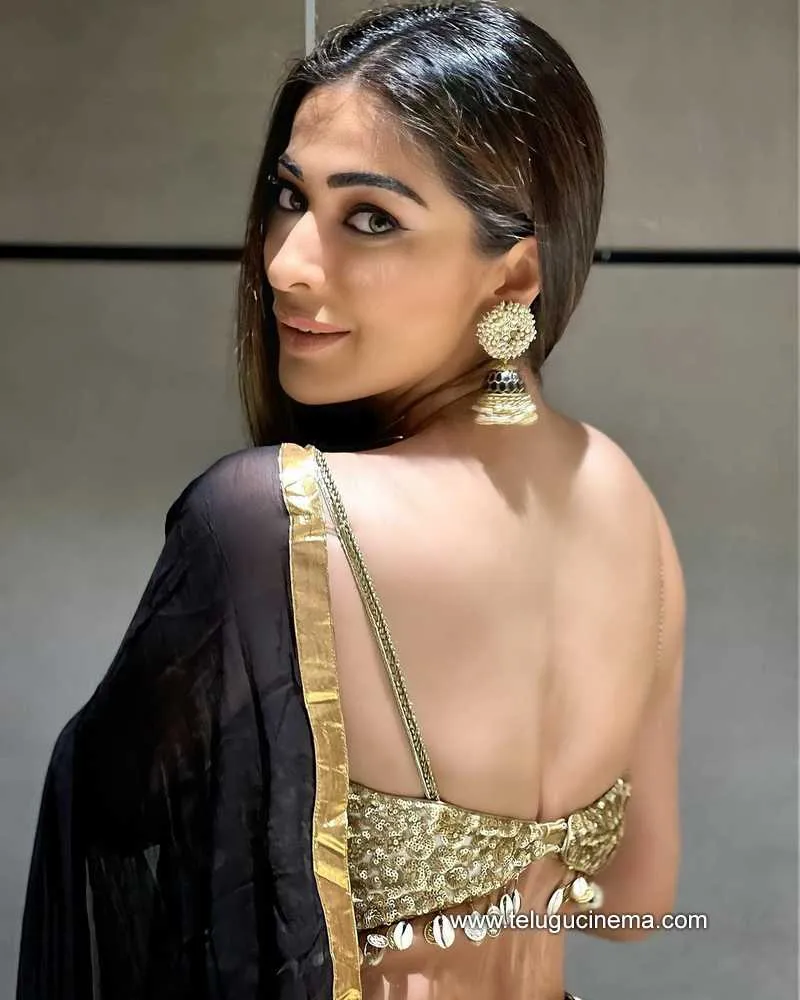 Raailaxmi Stills 091121 003