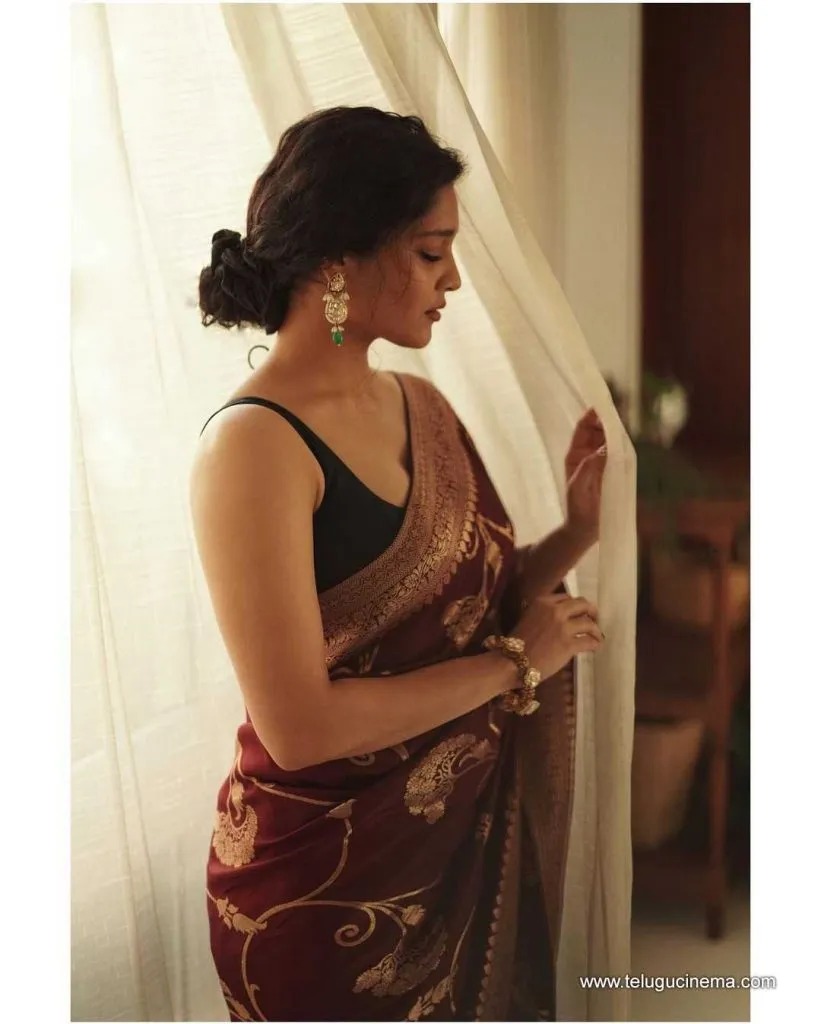 Ritika Stills 021121 003