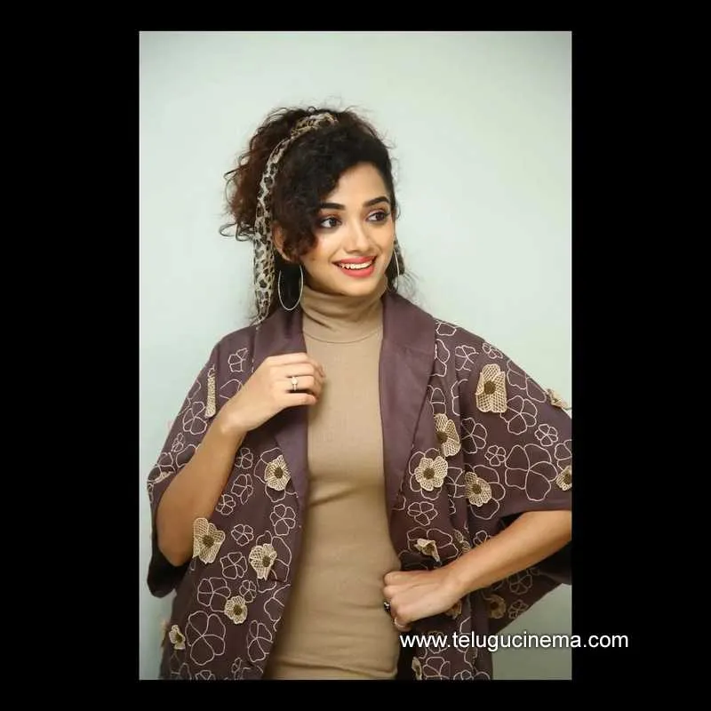Saanvemegghana Stills 151121 002