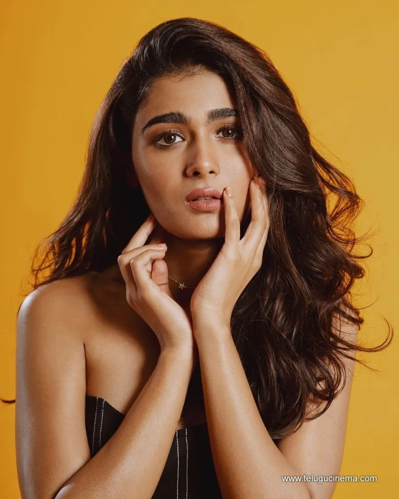 Shalinipanday Stills 01112100001