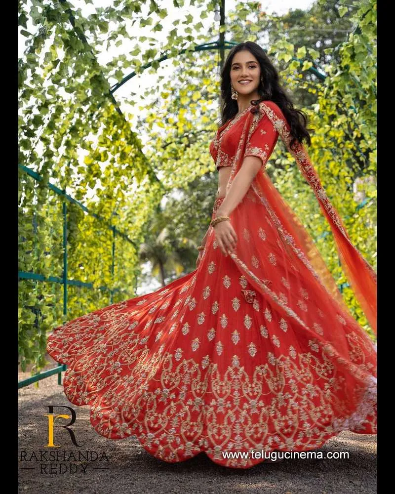 Simran Stills 071121 001