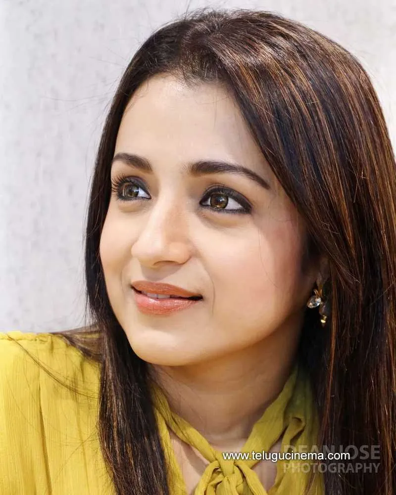 Trisha Stills 071121 001