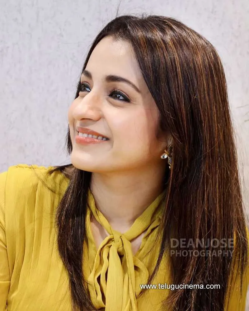 Trisha Stills 071121 002