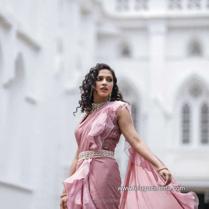 Amala Stills 031221 007