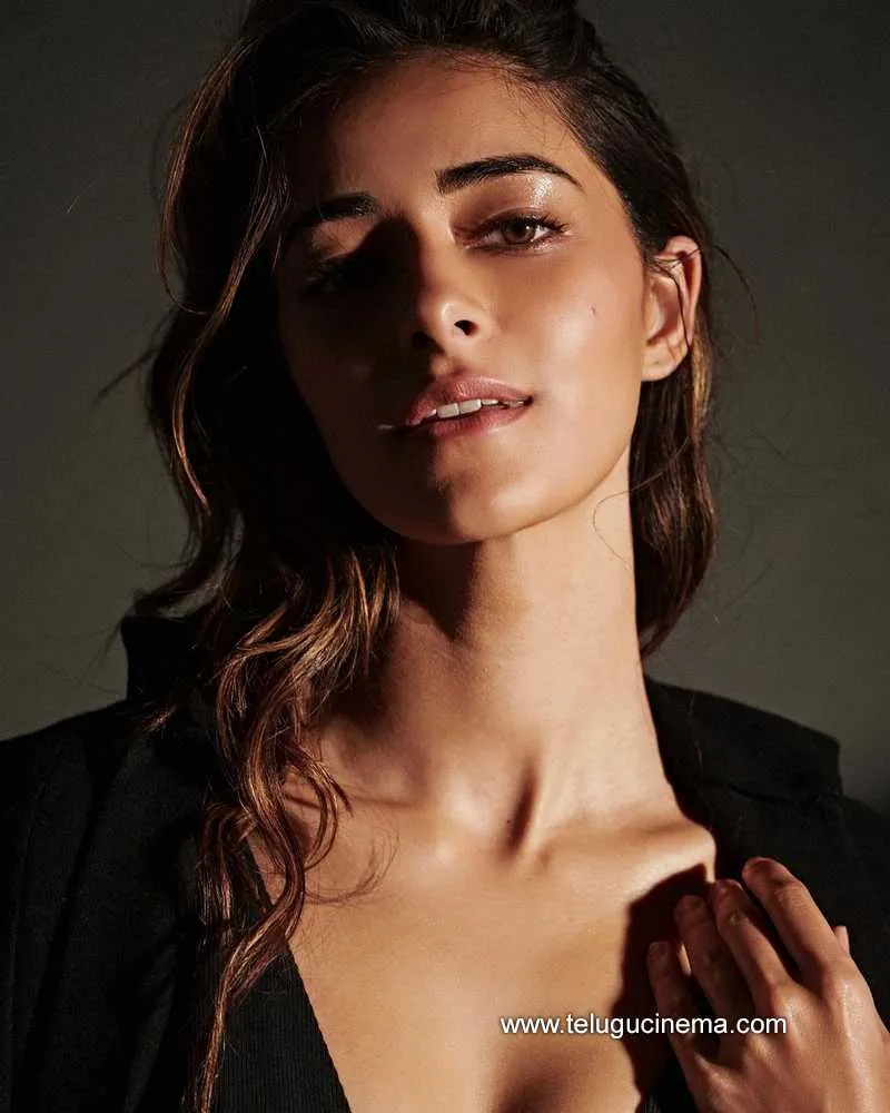 Ananya Stills 171221 001