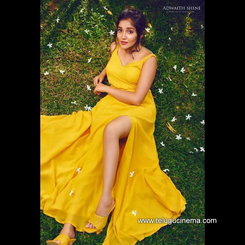 Anikha Stills 231221 001
