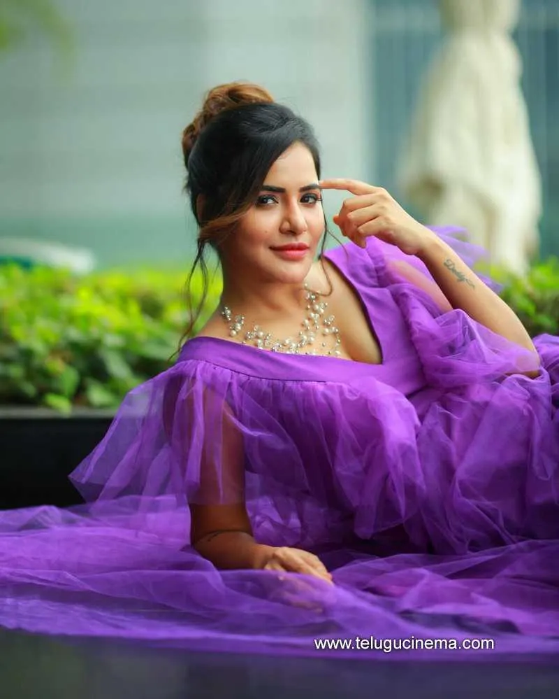 Ashureddy Stills 051221 005 1