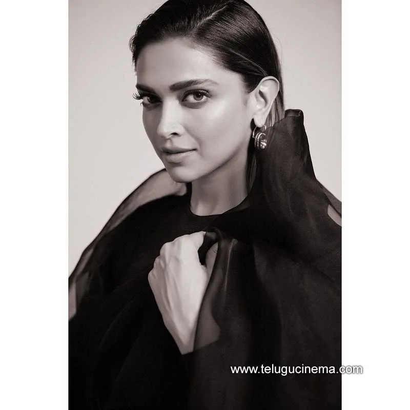 Deepika Stills 031221 001