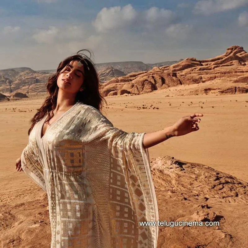 Jahnvikapoor Stills 291221 002