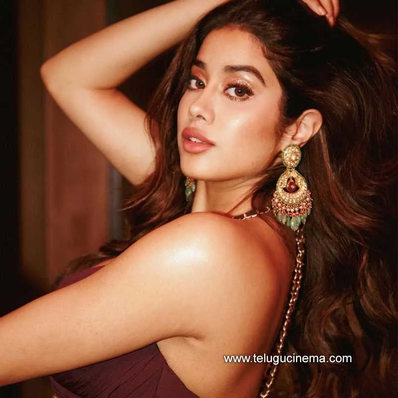 Jahvikapoor Stills 061221 007