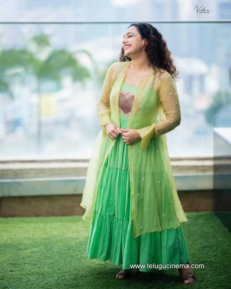 Nithaya Stills 151221 004