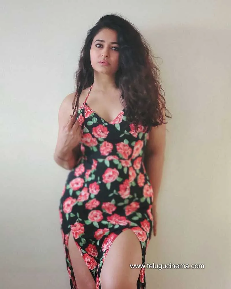 Poonam Stills 241221 004 1