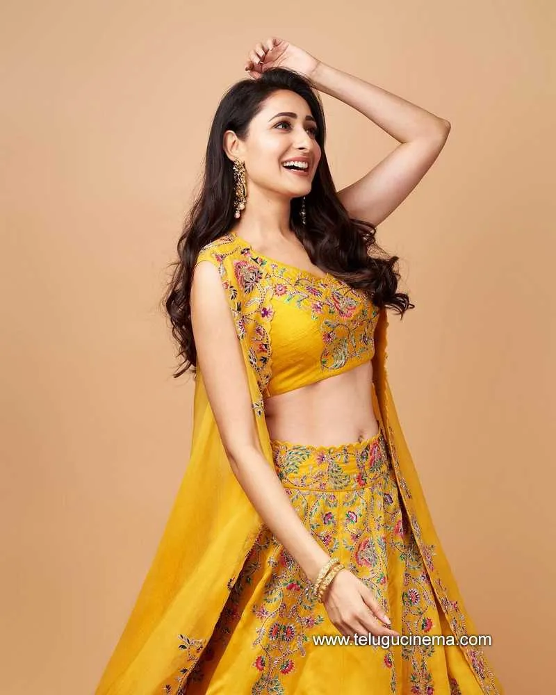 Pragya Stills 131221 002 1