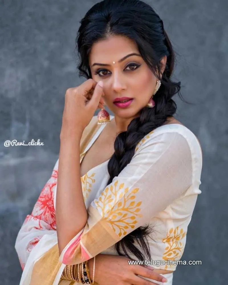 Priyamani Stills 291221 005