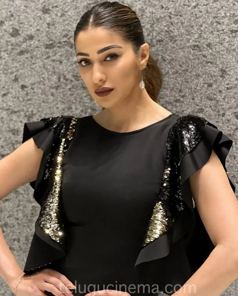 Raai Laxmiblack1