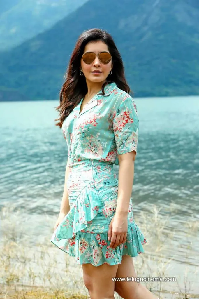 Raashikhanna Stills 291221 002