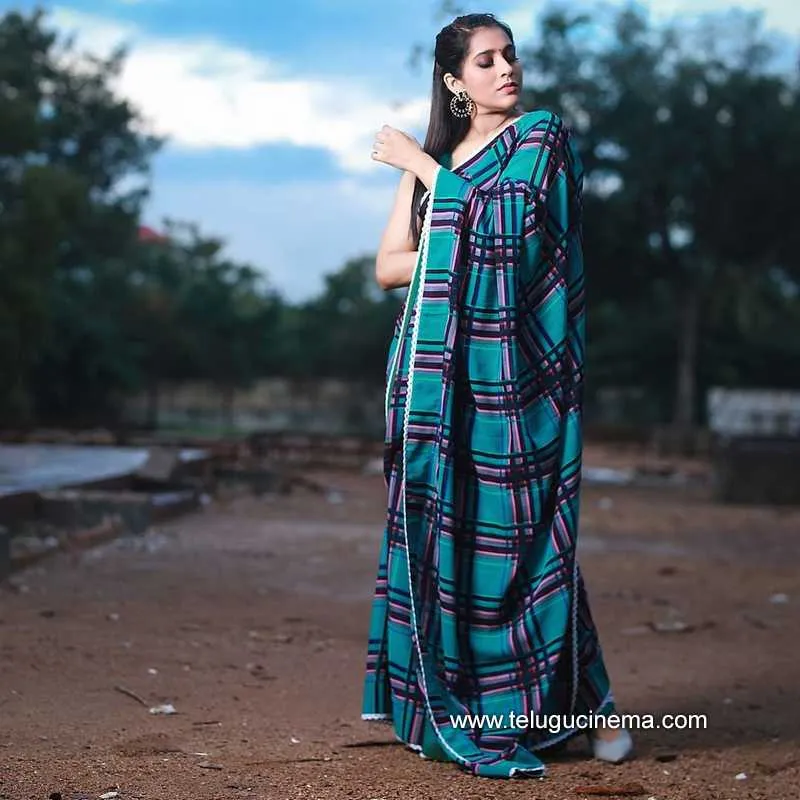 Rashmi Stills 271221 002