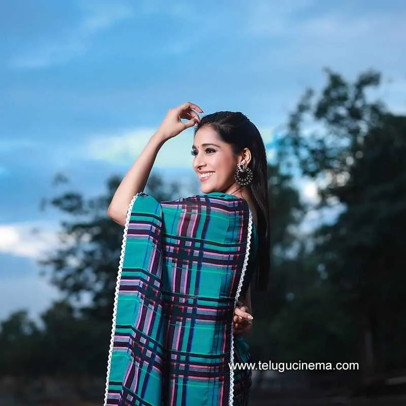 Rashmi Stills 271221 003