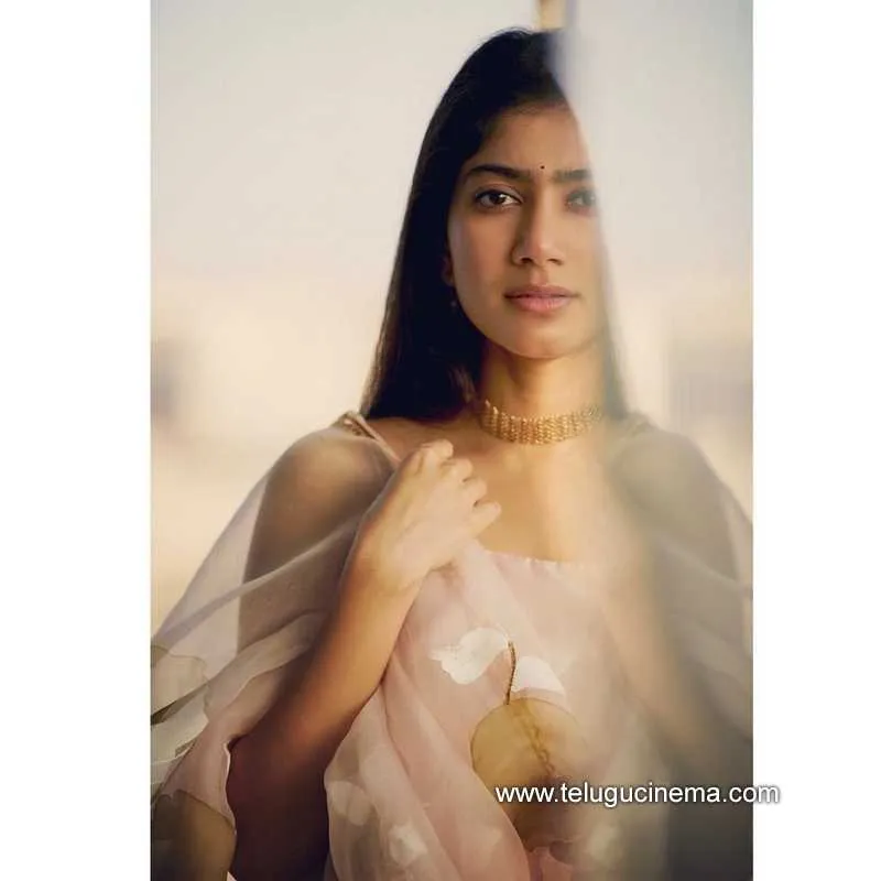 Saipallavi Stills 201221 002