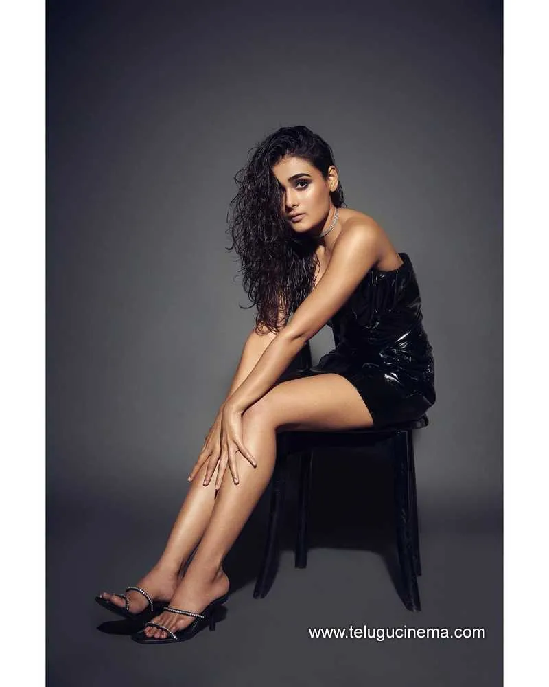 Shalinipanday Stills 281221 003