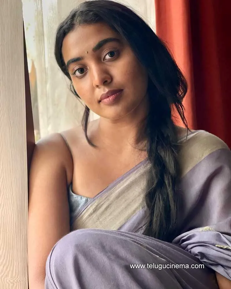 Shivathmika Stills 101221 003