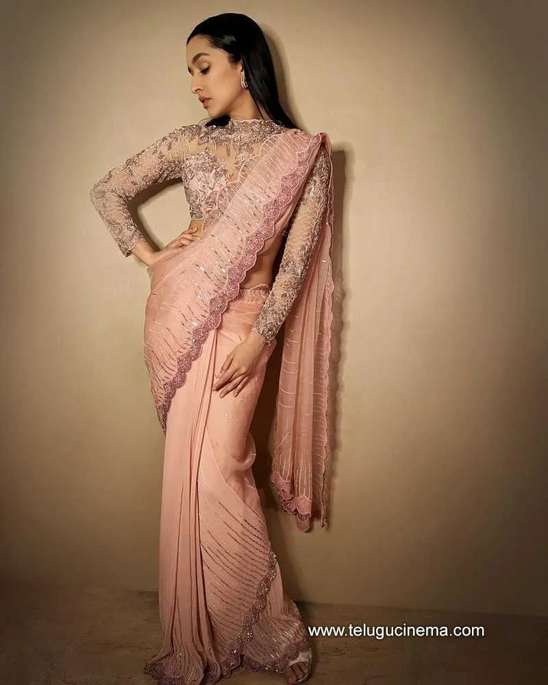 Shradhhakapoor Stills 301221 001