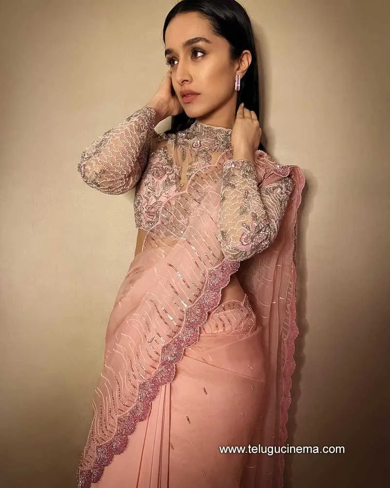 Shradhhakapoor Stills 301221 002