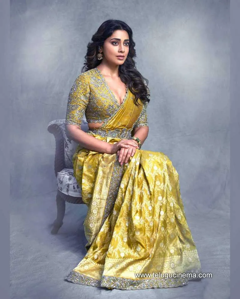 Sriyasaran Stills 211221 001