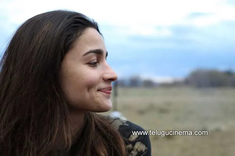 Aliabhatt Stills 060122 003