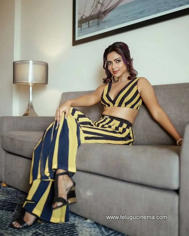 Amalapaul Stills 130122 004