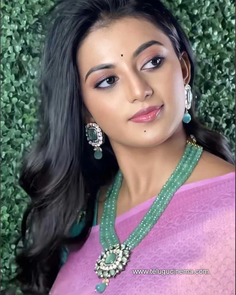 Anandi Stills 290122 003