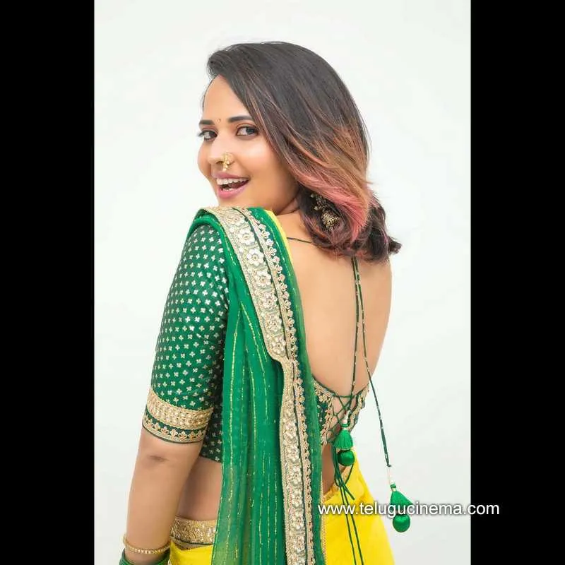 Anasuya Stills 130122 007