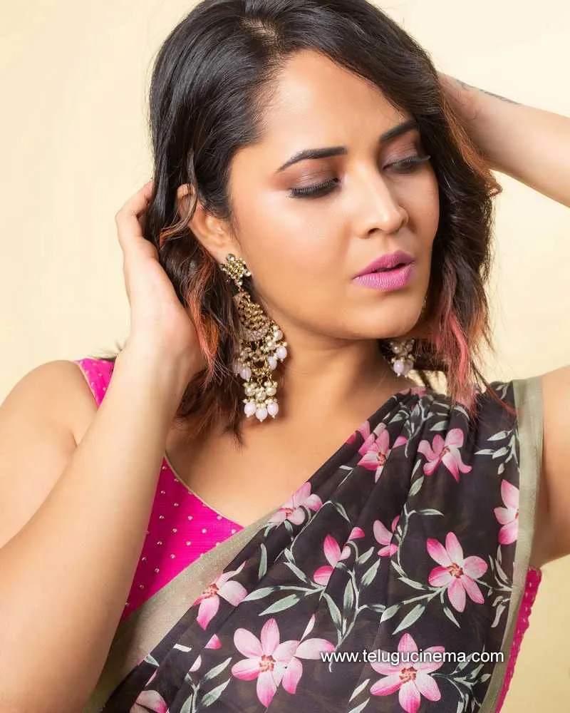Anasuya Stills 270122 003