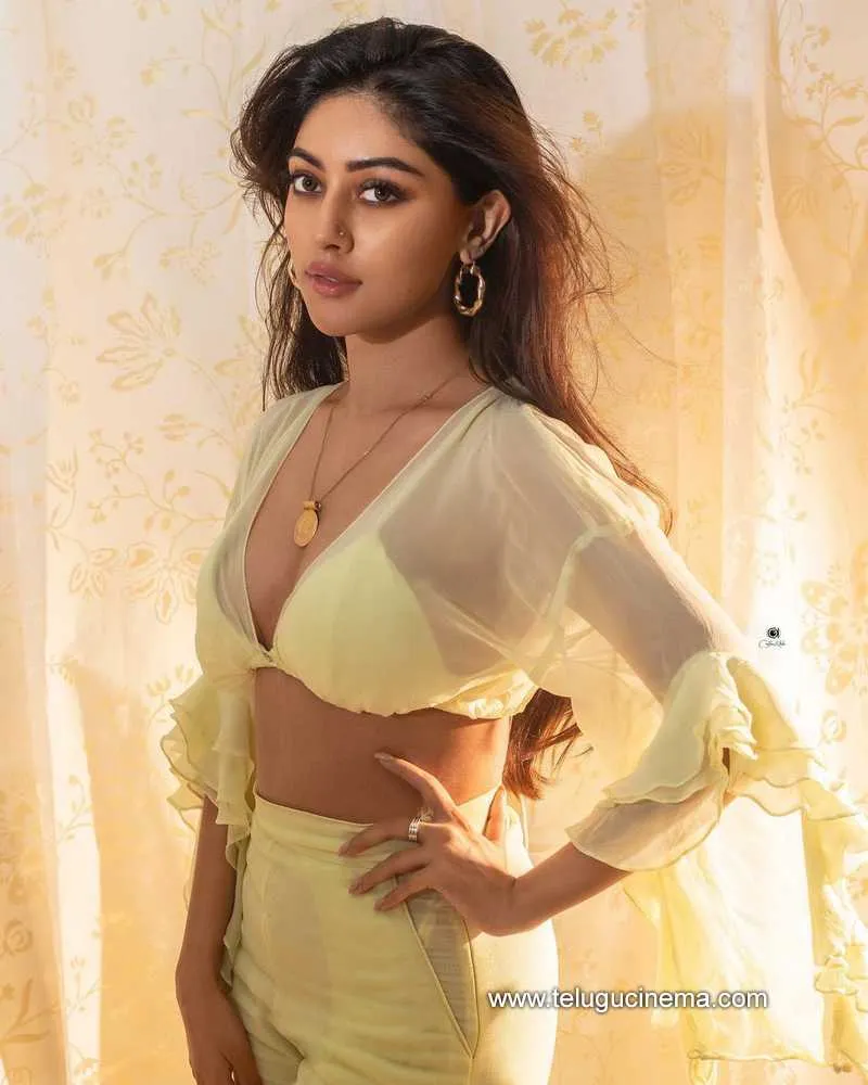 Anuemmauale Stills 030122 001