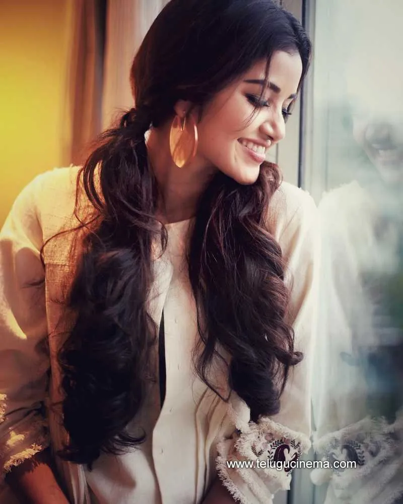 Anupama Stills 110122 003