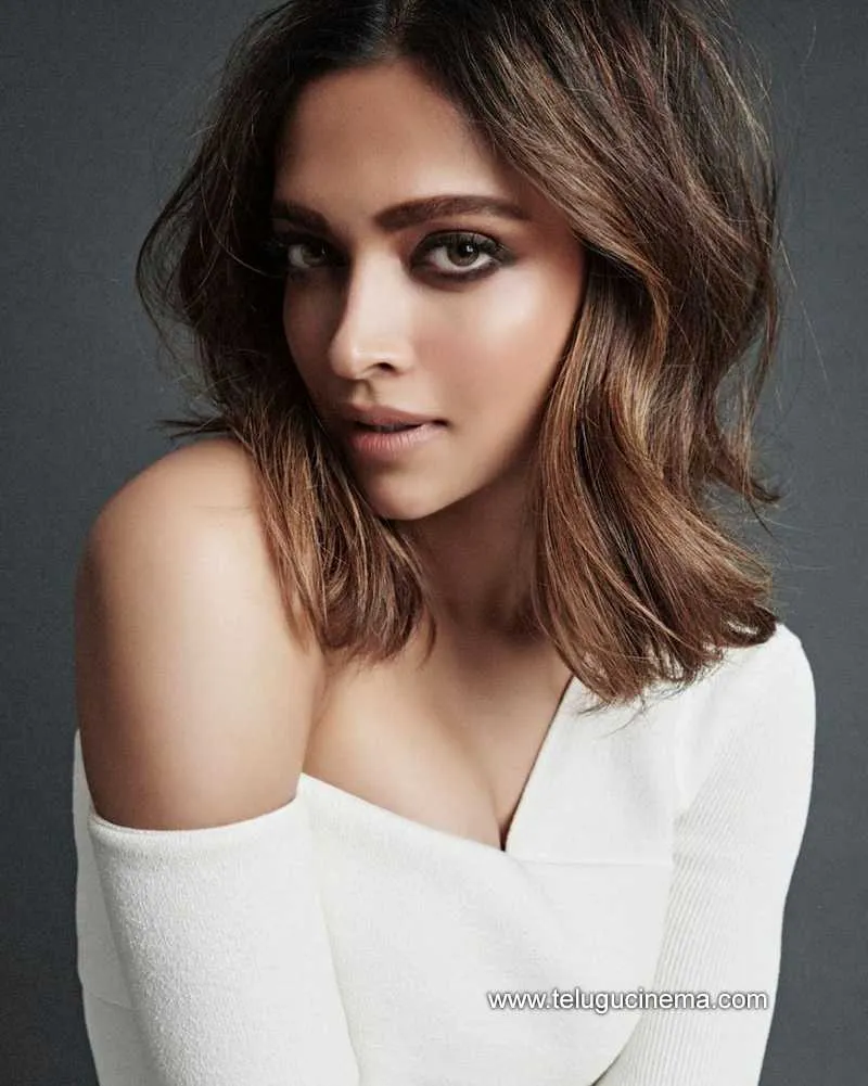Deepikapadukone Stills 120122 001