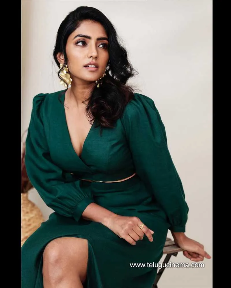 Eesharebbha Stills 310122 002