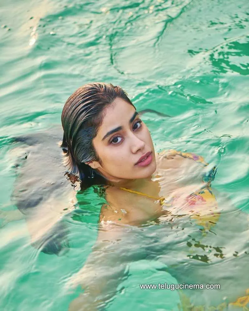 Janhvikapoor Stills 180122 001