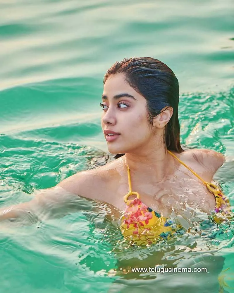 Janhvikapoor Stills 180122 002