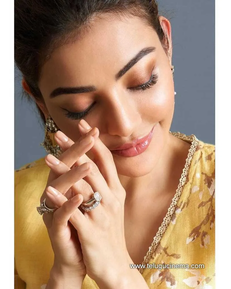 Kajal Stills 200122 003