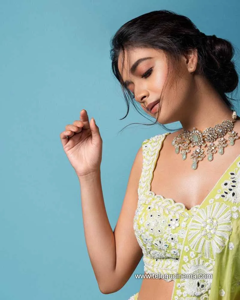 Keerthysuresh Stills 290122 001