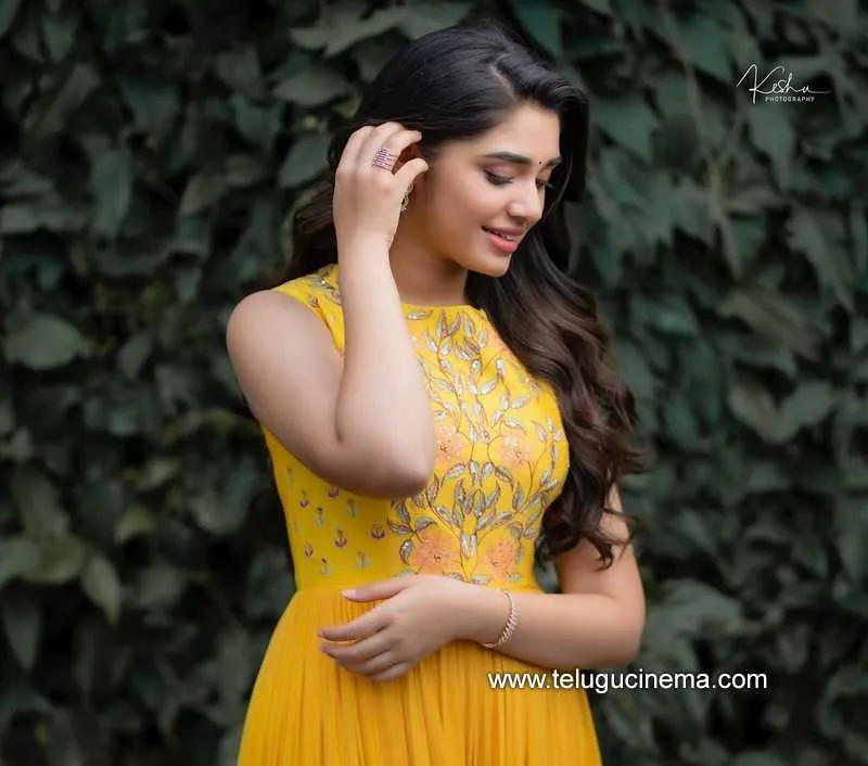 Krithishetty Stills 130122 001
