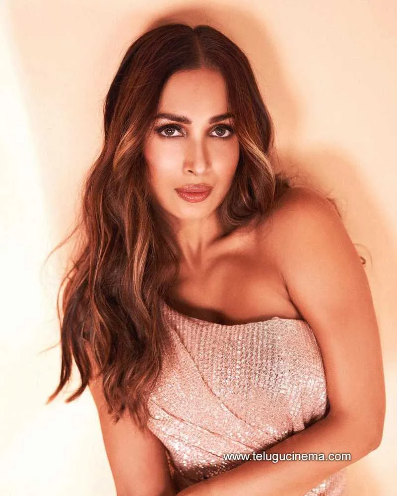Malavikaarora Stills 100122 001