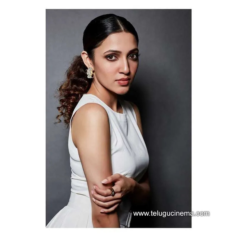Nehashetty Stills 250122 005